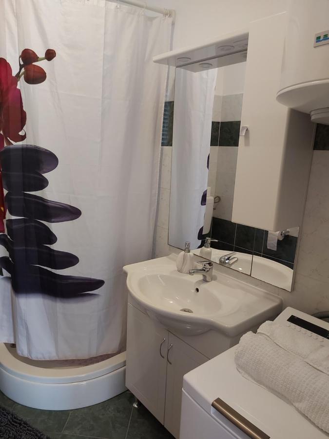 Apartment Valeria Lopar Exteriér fotografie