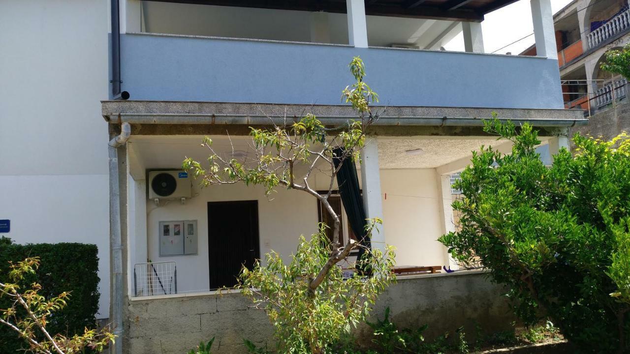 Apartment Valeria Lopar Exteriér fotografie